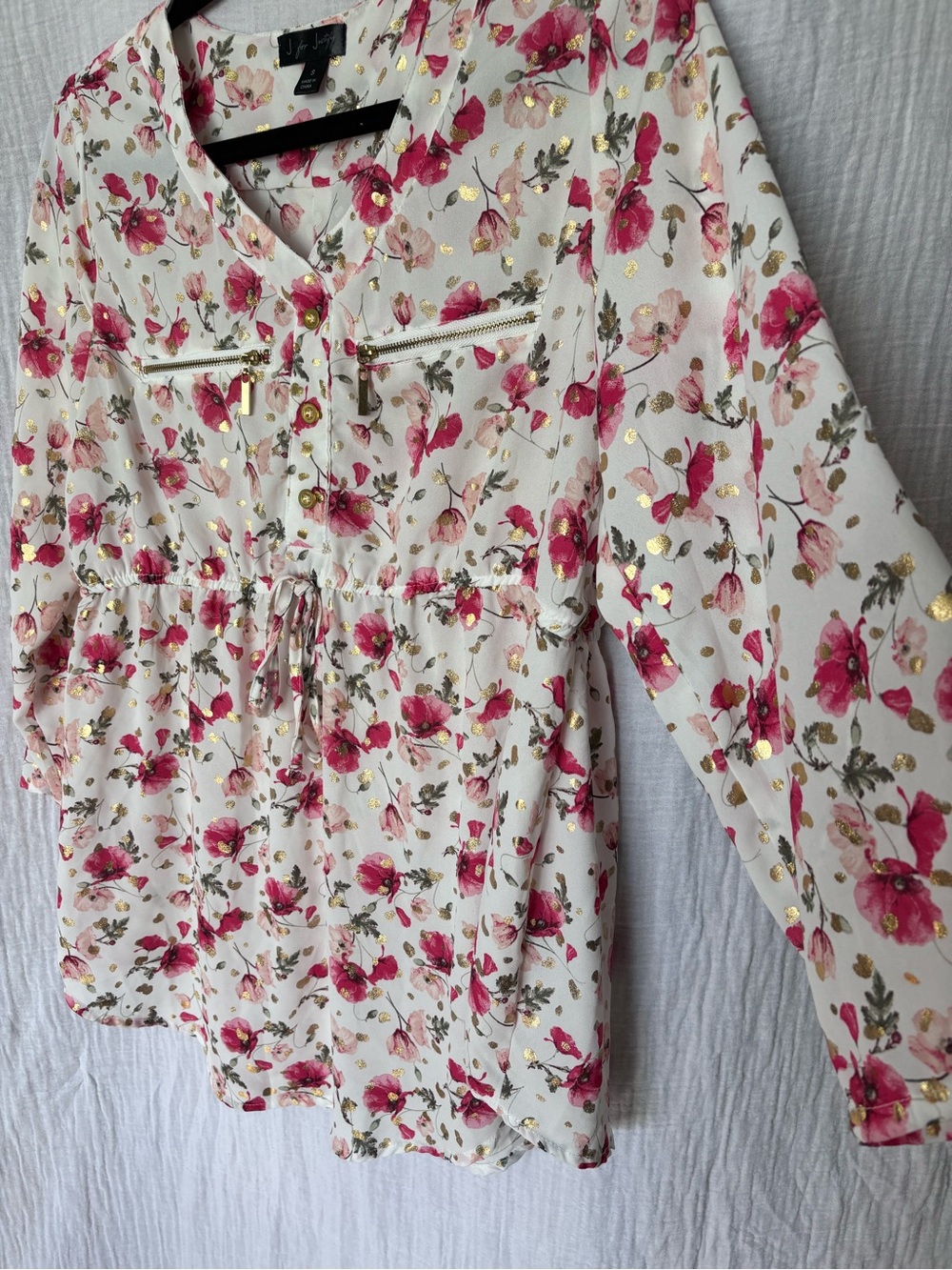J for Justify Pink Floral Blouse with Gold Flecks and Accents
